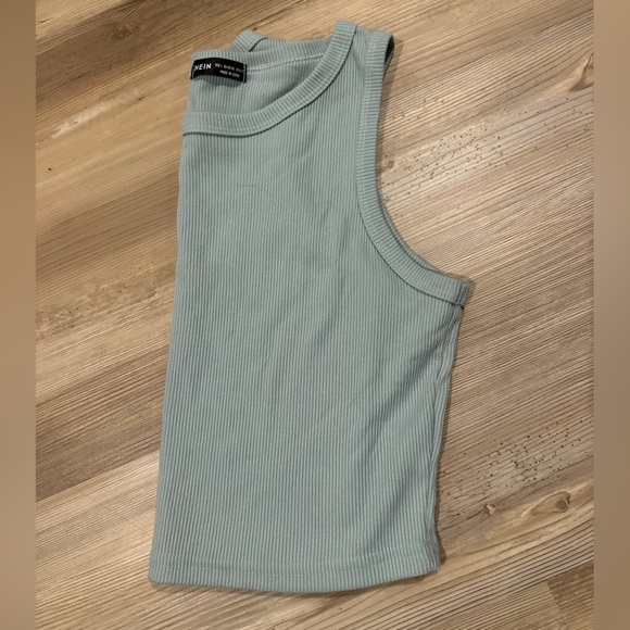 SHEIN Ribbed Tank Top - Picture 2 of 4